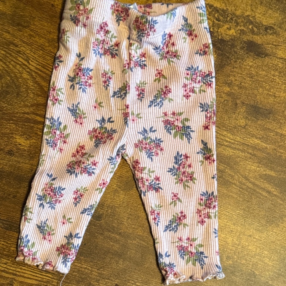 Assorted Baby Clothing Set - Picture 11 of 13